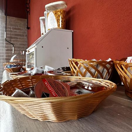 B&B A Casa Di Giulia Guidonia Kültér fotó